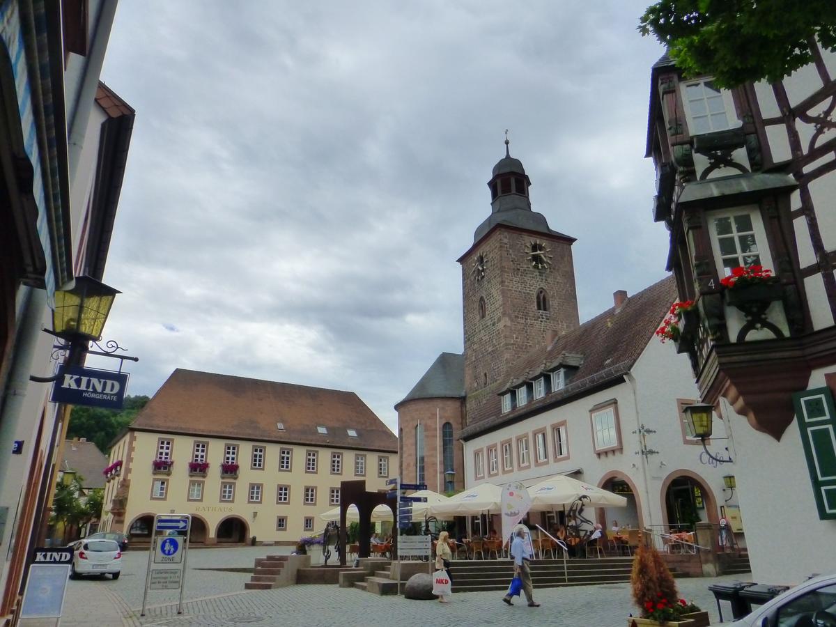 Jugendstilhotel Trifels อันไวเลอร์ อัม ทริเฟลส์ ภายนอก รูปภาพ